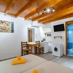 Third Floor With Sea View Double Or Twin With Private Terrace 公寓 *